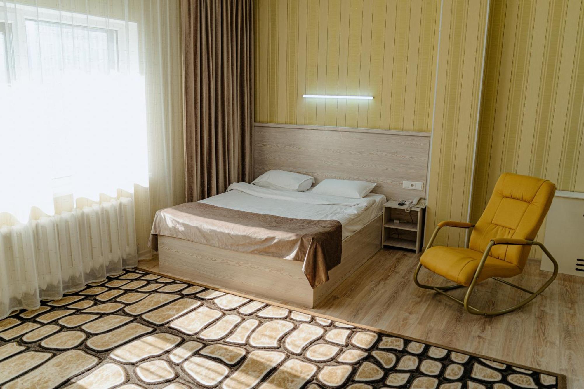 Hotel Union Plaza à Astana Extérieur photo
