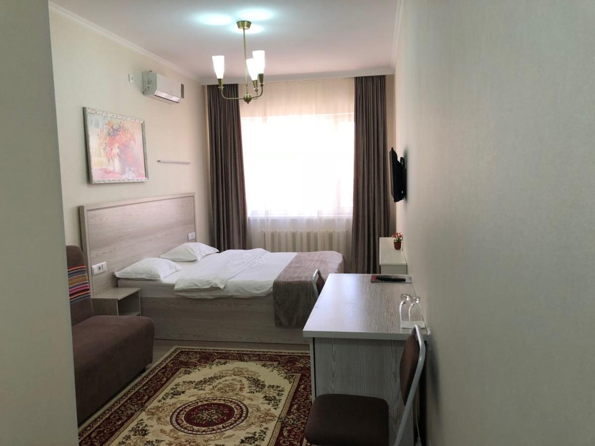 Hotel Union Plaza à Astana Extérieur photo